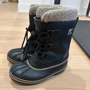 SOREL leather waterproof Yoot pac boots